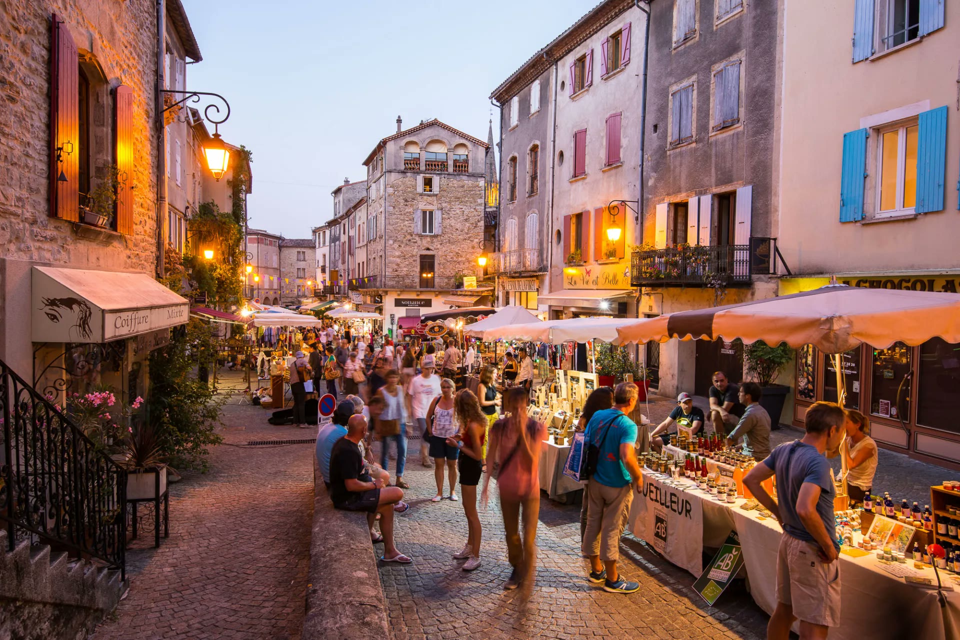 Un village perché de caractère en Ardèche