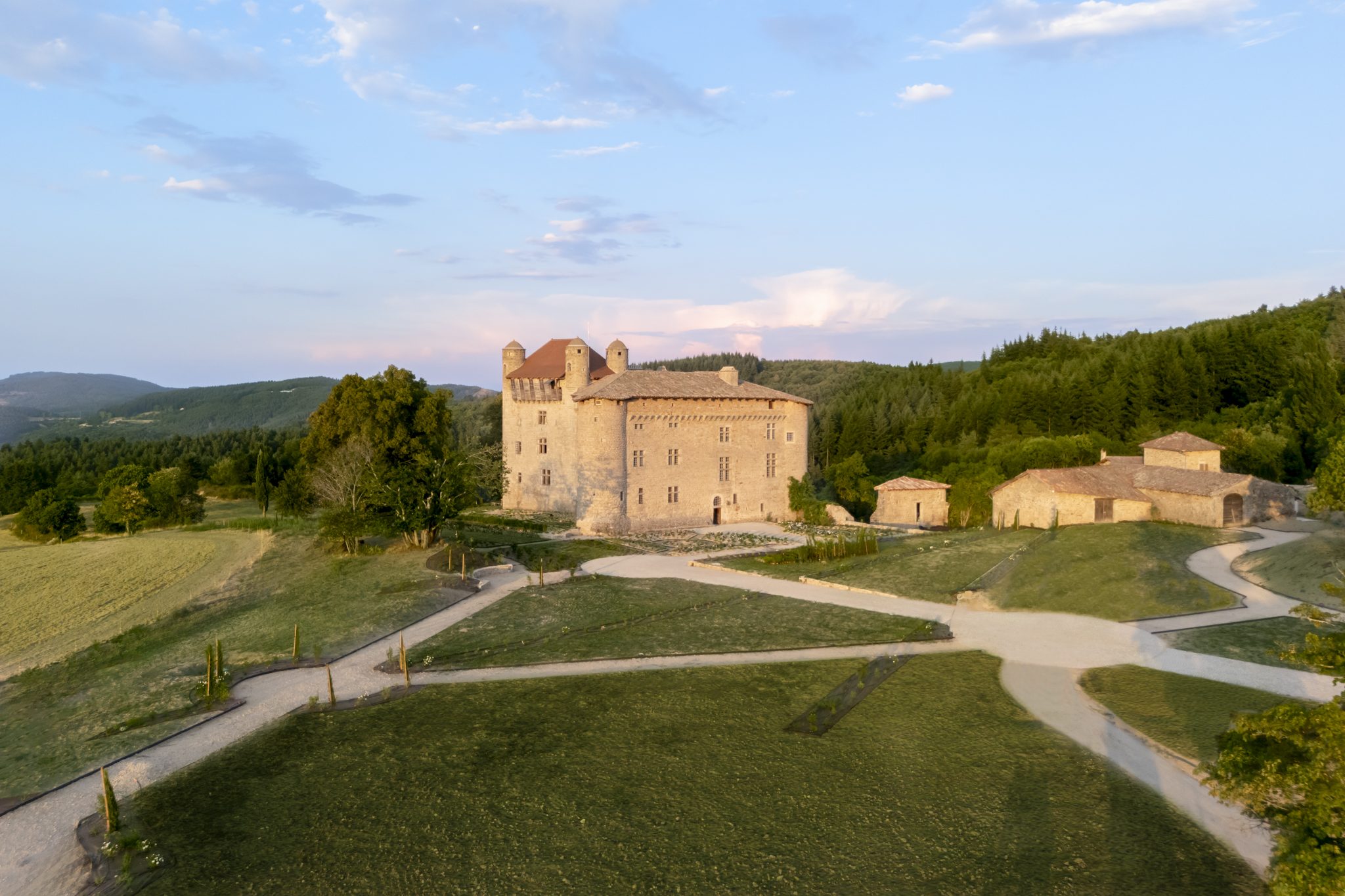 Le Château de Maisonseule et son domaine, au couchant