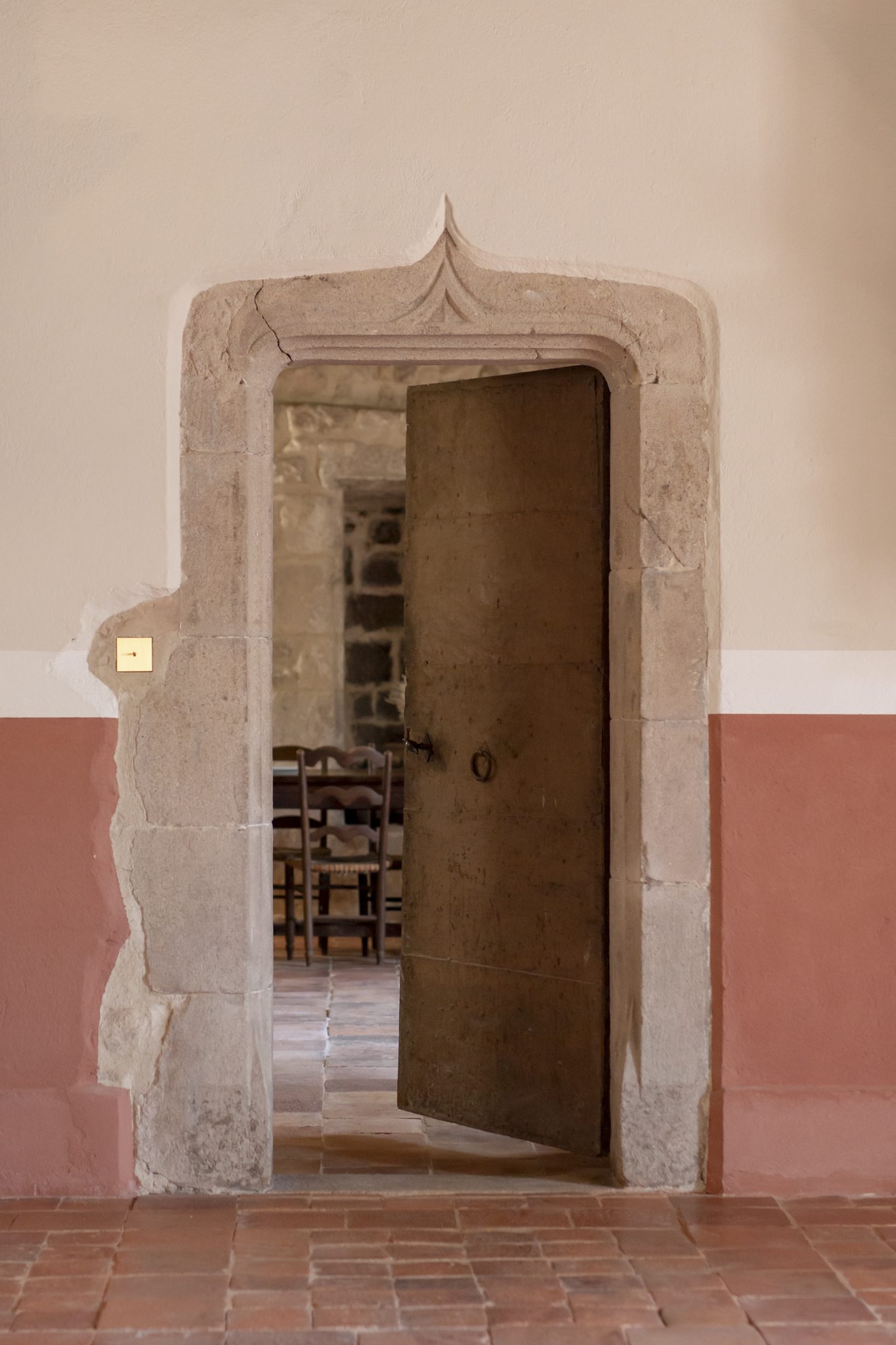 Enfilade de portes dans les étages