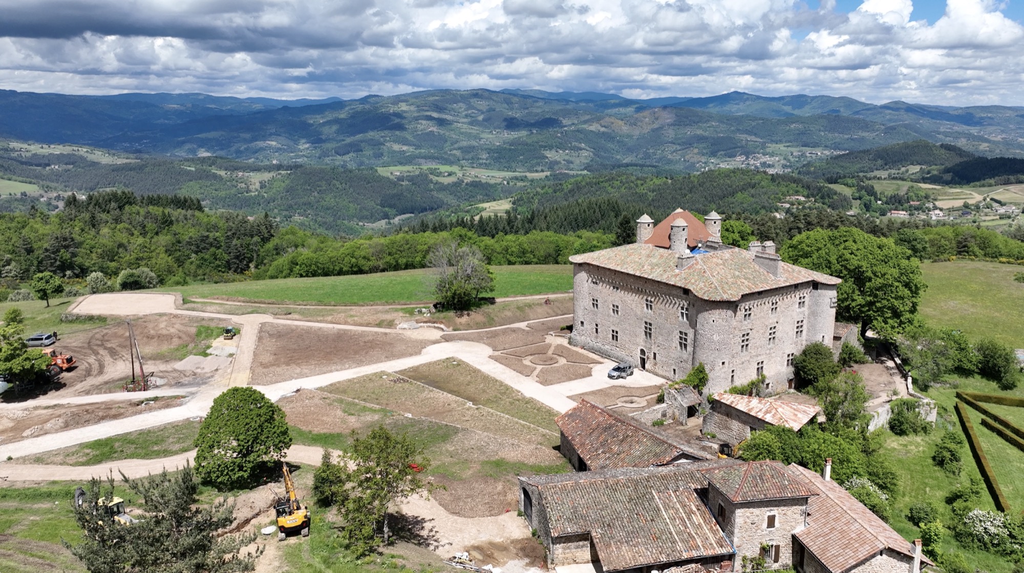 Le château au cœur des monts d'Ardèche