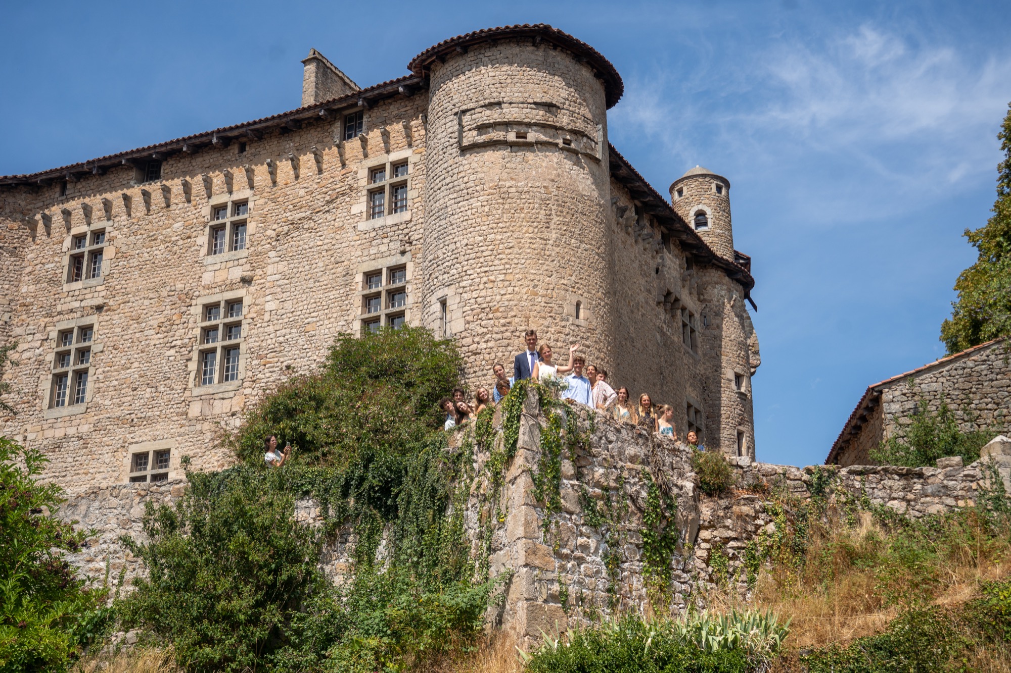 Le château vu depuis les jardins en terrasses